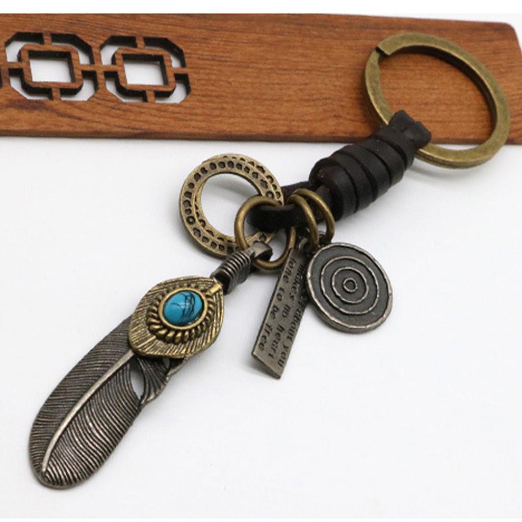 Einzigartige Feder-Schlüsselanhänger Handgefertigter Feder-Schlüsselanhänger Metall-Schlüsselhalter Elegantes Schlüsselzubehör Geeignet für Taschen und Schlüssel