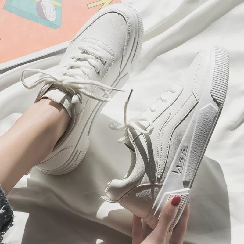 2024 Thick Soled Women's Sneakers 2024 Summer Woman Casual Small White Shoes Versatile Korean Version Sports and Travel Running Shoes