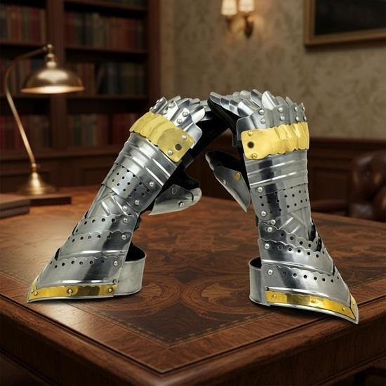 Medieval Warrior Steel Gothic Knight Style Warrior Functional Gloves Gauntlets Brass Accent Christmas Father’s Day Gift