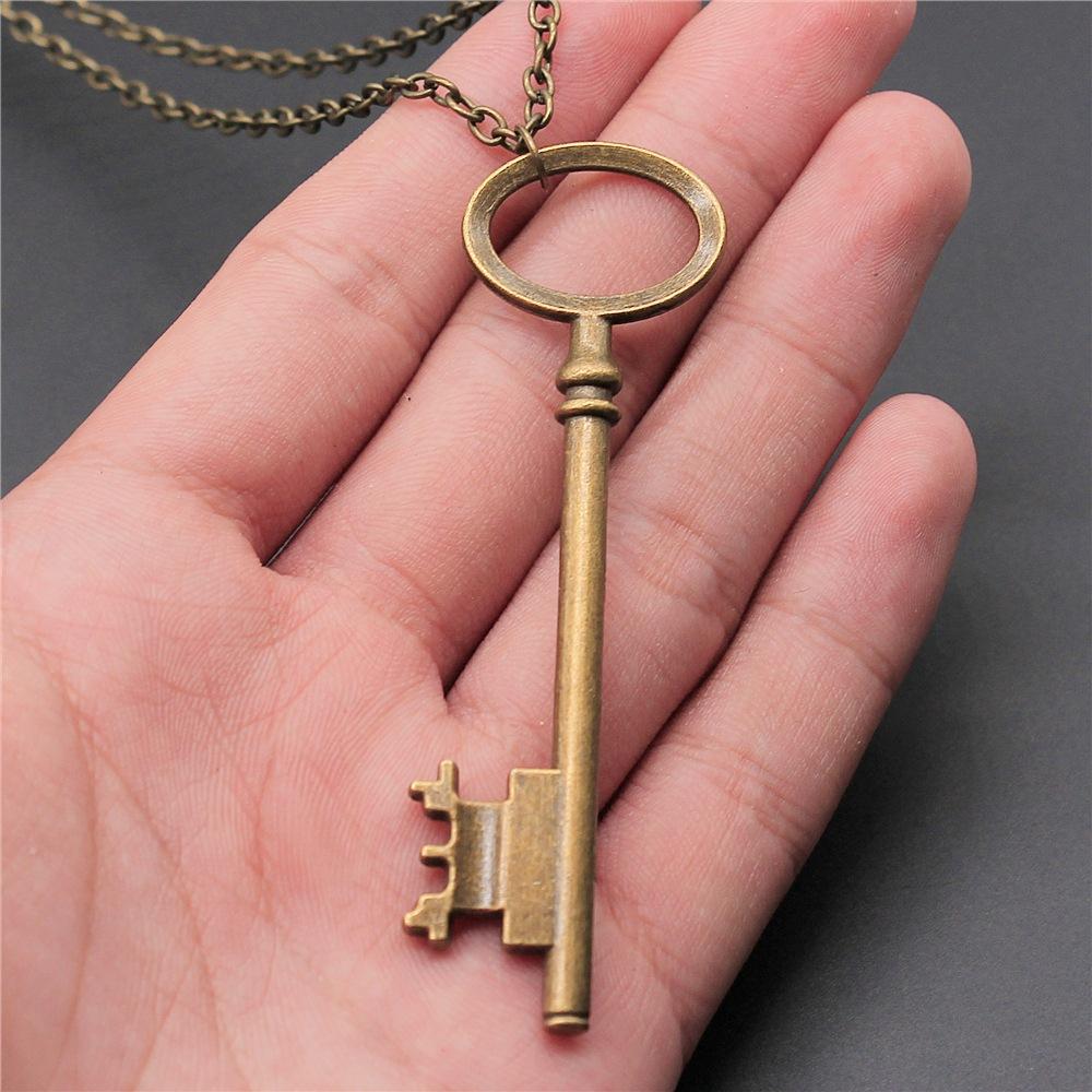 Vintage Big Key Pendant Long Chain Necklace For Women Girl Birthday Gift Enter University Gift Costume Jewellery Necklace