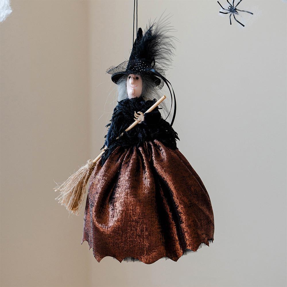 Vintage Pírko Halloween Čarodějnice Přívěsek Vtipný s Koštětem Závěsná Čarodějnice Ozdoba Ručně Vyrobená Lesklá Sametová Klobouk Čarodějnice Panenka Dekorace