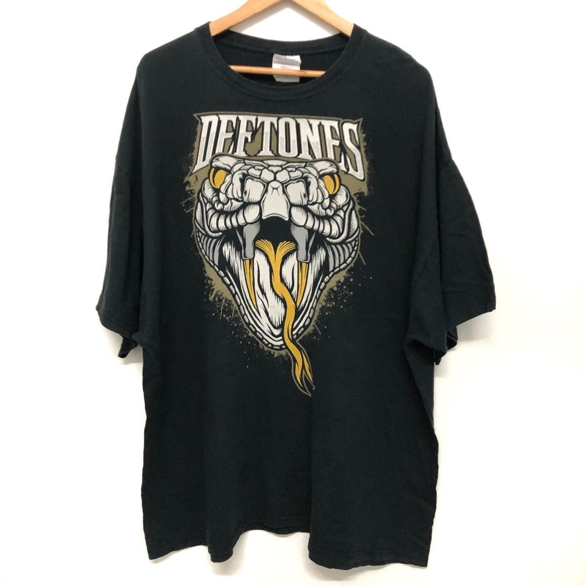 Deftones Shirt Deftones Band Black T-shirt Unisex S5XL VN4101 L