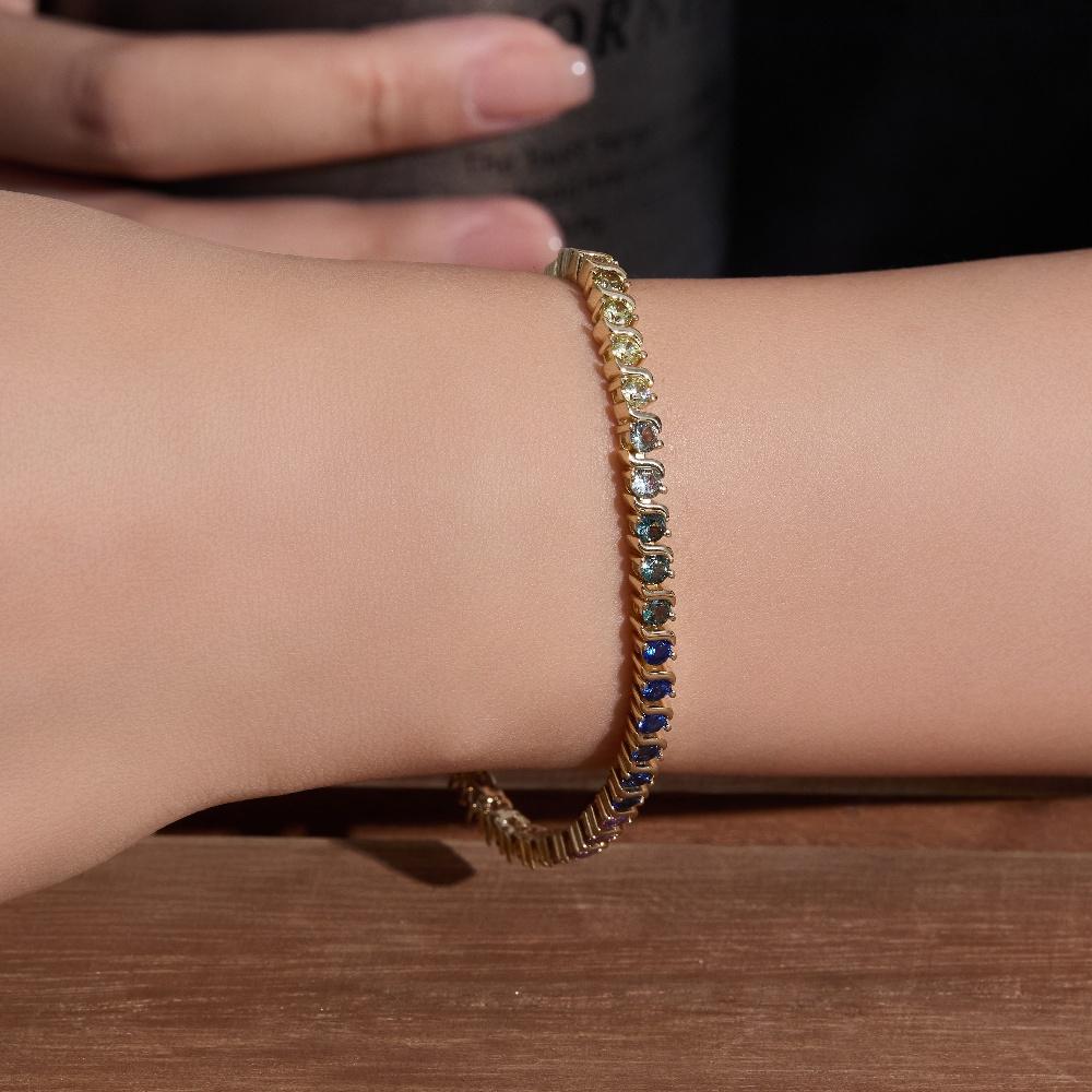 

Женский теннисный браслет на заказ из меди с радужным цирконием и бриллиантами в модном стиле с цифровым узором