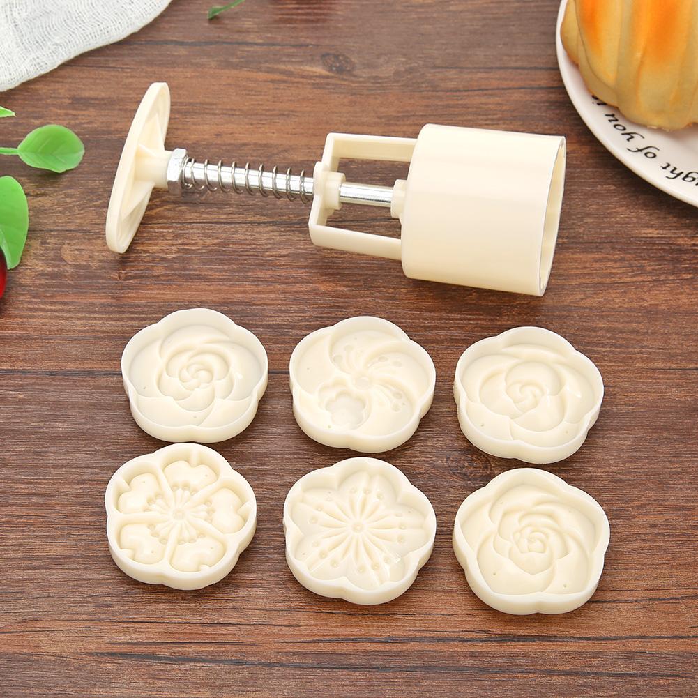 Love Shape Press Mold Heart Mooncake Press Molds Mid Autumn Festival Mooncake Mold Set Flower Moon Cake Mold with 6Pcs Stamps