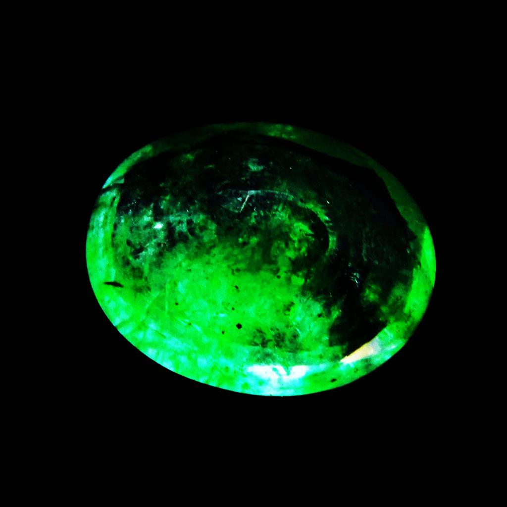 Untreated Green Colombian Emerald 3 Ct Natural Oval Cut Certified Loose Gemstone A-3200