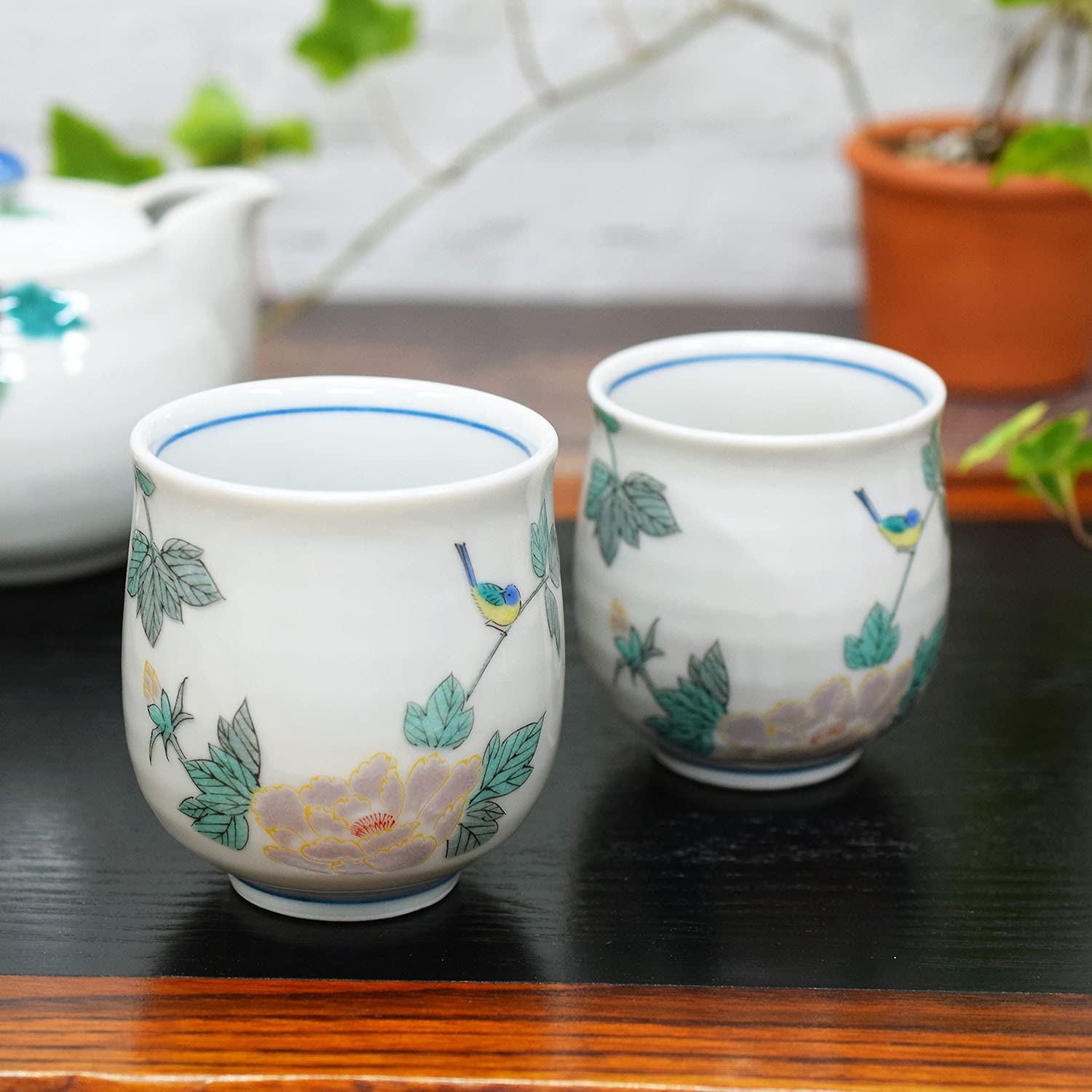 

Waza no Kura Stylish Pair of Kutani Ware Teacups with Bird Japanese Made in Perfect Gift for Wedding 60th 70th 77th 80th and 88th Birthdays Designs, белый