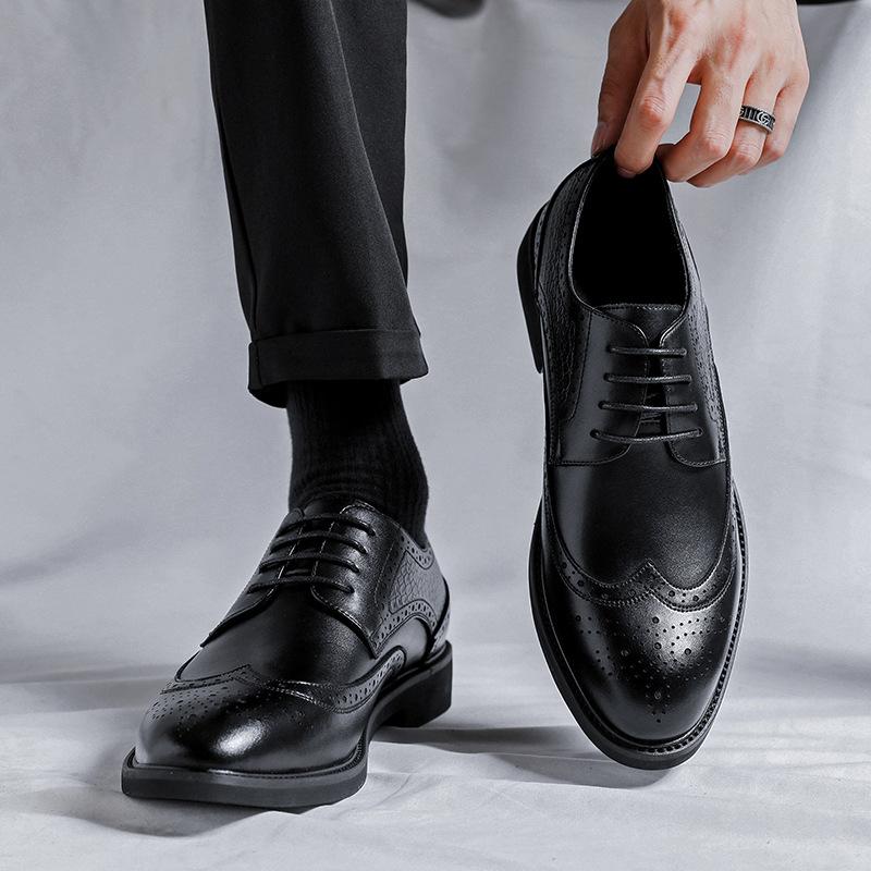 Herren Lederschuhe 2025 neue trendige Schuhe Brock geschnitzt Businesskleid Leder Casual High Sense 66782-R