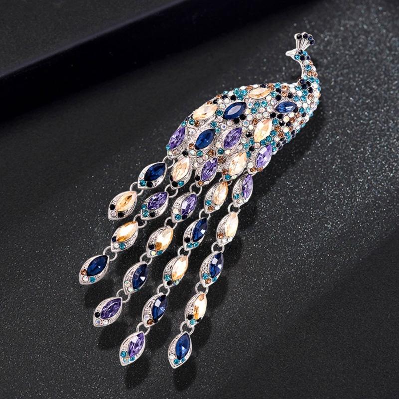 Elegant Long Tail Crystal Peacocks Brooch Party Jewelry Elegant Corsage Pin Alloy Texture Perfect for Wedding and Evening
