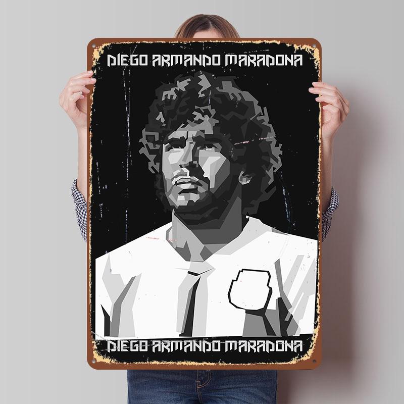 Maradona che gioca a calcio Poster in Metallo Arte da Parete Personalizzata Segni in Latta Retro Vintage per Man Cave Caffetteria Accessori Casa