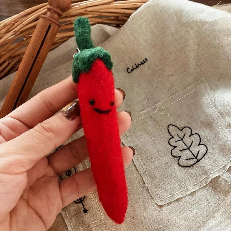 Eco-Friendly Felt Green Vegetable Keychain Adorable Lightweight Bag Pendant Schoolbag Ornament for Students Daily Use