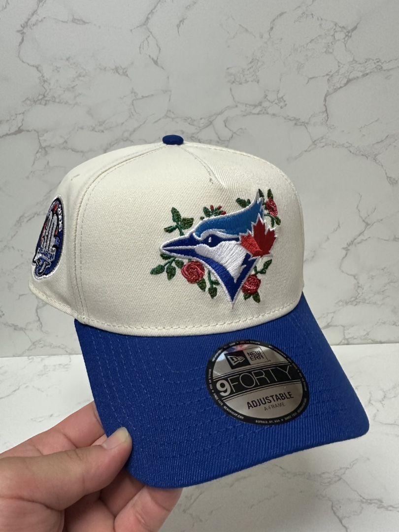 

[USED] Toronto Blue Jays 30th Anniversary Rose Embroidered Snapback