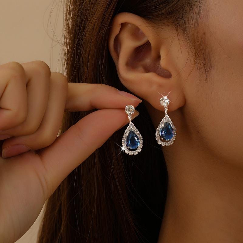 New Drop-shaped Pendant Stud Earrings - Stylish, Individualistic, Simple and Versatile - Perfect for Casual Wear. Women's Accessory.