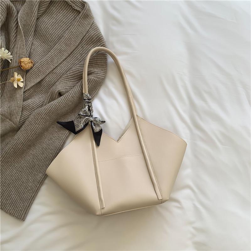 Early Spring New Large-capacity Solid Color Simple Casual Fashion Women's Bag Commuter Shoulder Popular Tote Bag
