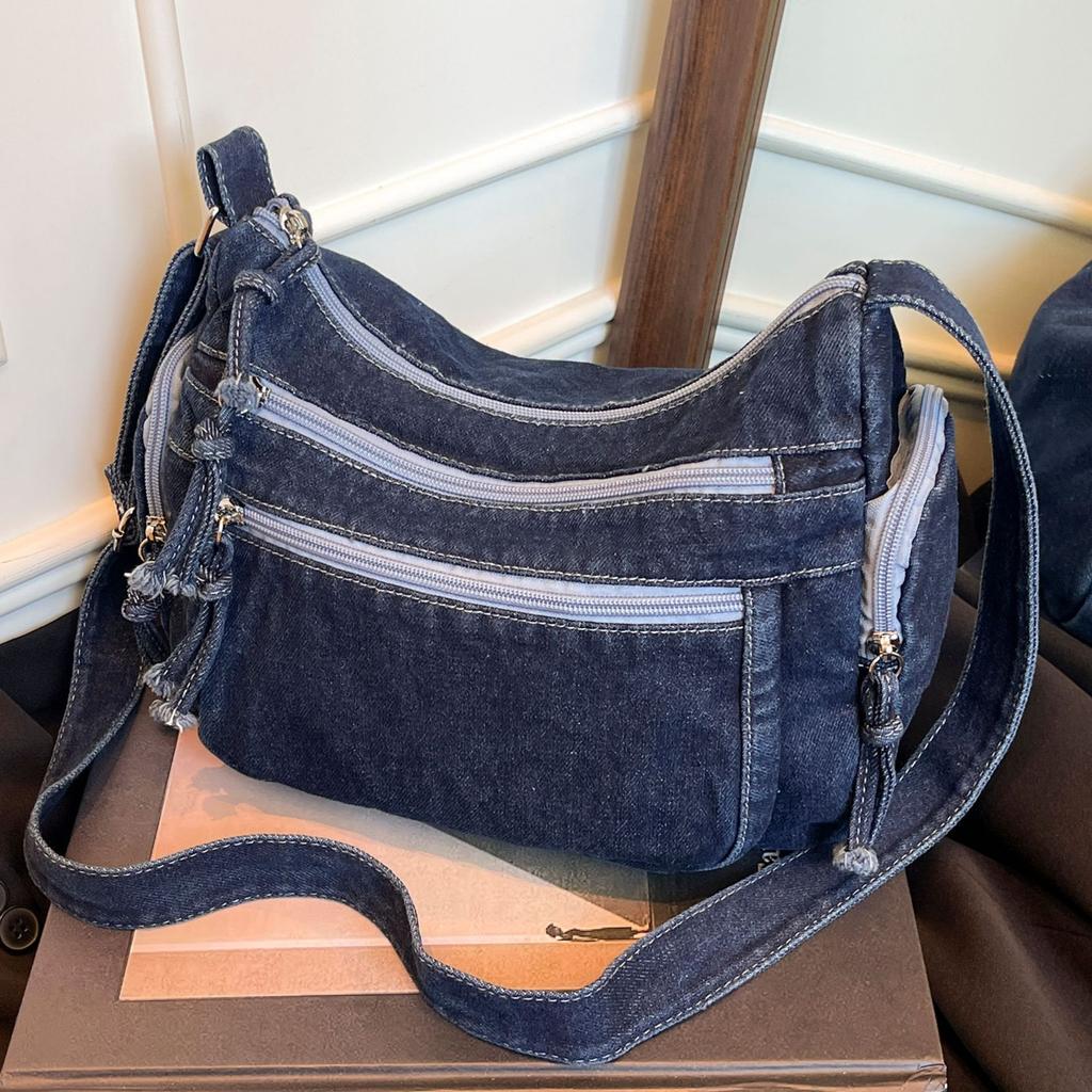 Denim bag women's large capacity 2025 new autumn and winter casual messenger bag college students commuting tote bag