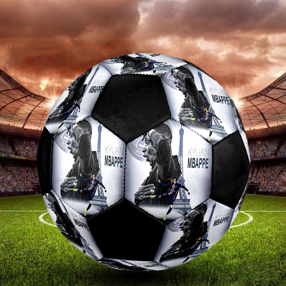 1PC Ultimate Mbappé Skills ballon de football taille 5 Praha Ballon de football en salle Coloré Tous les âges Cousu à la machine PVC Prêt pour la compétition Durable Haut rebond