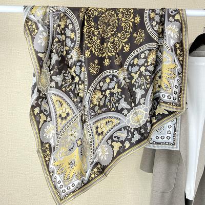 Tamburo in Vita Fiore Bellissimo Seta di Gelso 110 Quadrato Foulard Bordato a Mano Foulard di Seta Sciarpa
