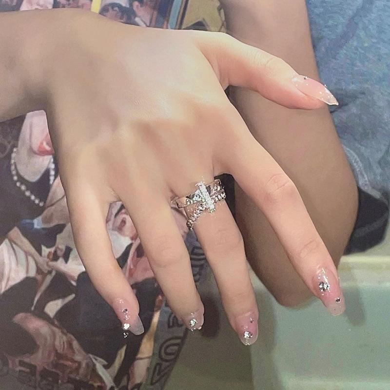 Niche Design Sense Cold Wind French Irregular Personality Opening Simple Liquid Ring Women'S Fashion