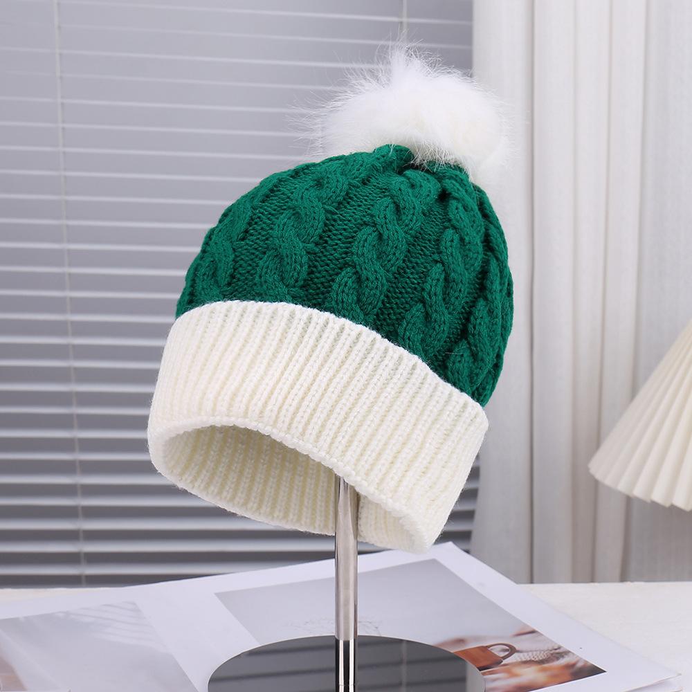 New Christmas Day decorative versatile warm knitted hat stage party hairball with simple wool hat