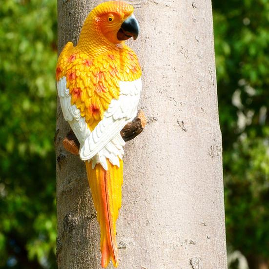 Tree Stump Parrot Ornament, Waterproof Resin Parrot Statue with Realistic Feather Texture, Outdoor Wall Mount Macaw Bird Ornament for Garden Tree