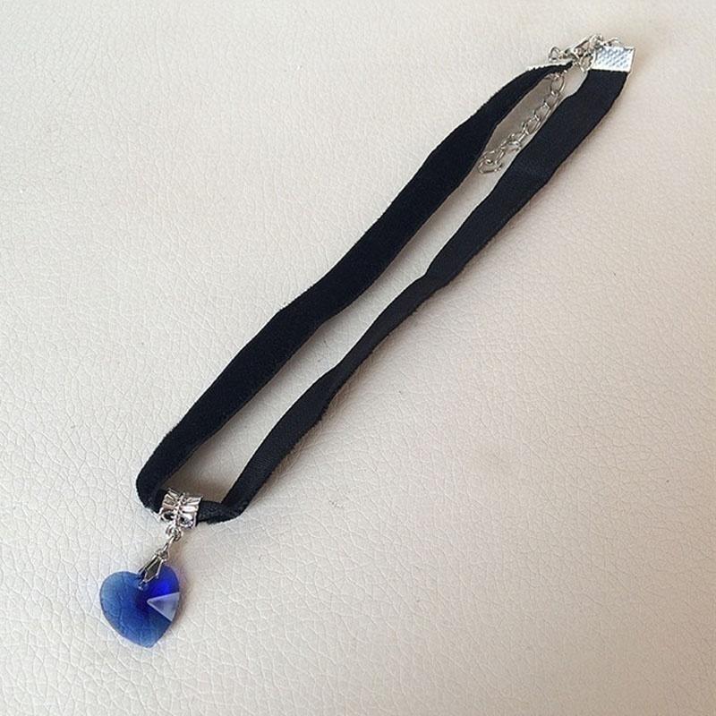 Heart Victorian Necklace Vintage Goth Velvet Fashion Chokers Pendants