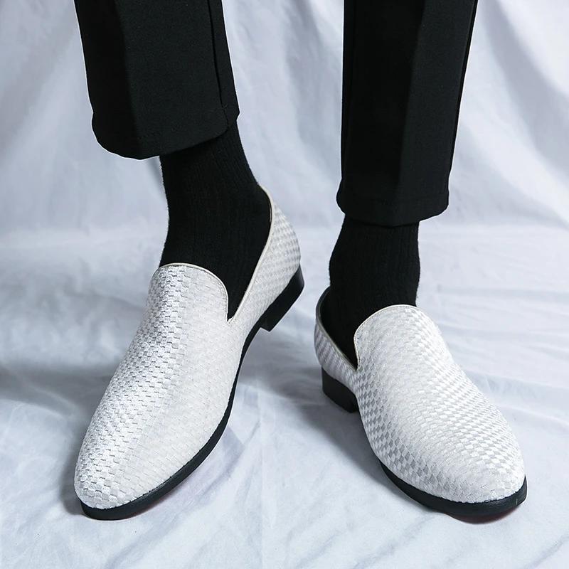 Mode Atmungsaktives Fahr-Schuhwerk Lässige Leder Herren Slipper Handgefertigt Sommer Slip-on Mokassin Schuhe Bequeme Herren Laufschuhe