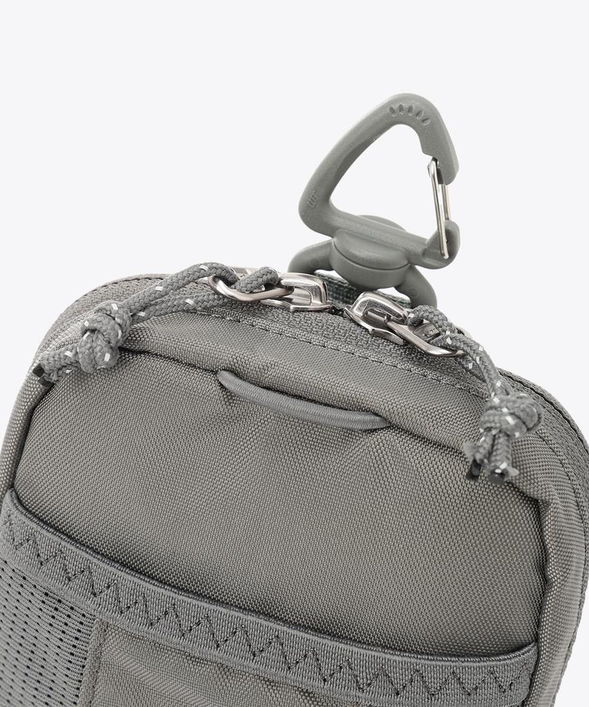 Columbia Wildwood Pouch One Shark PU2613, Size,