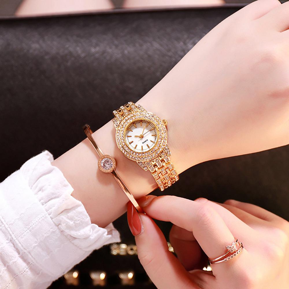 Trendy Women's Starry Steel Band Diamond Wristwatch