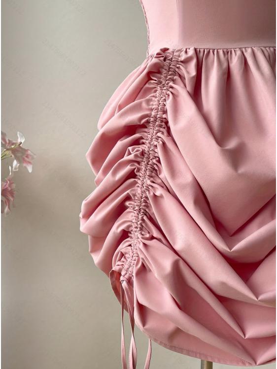 Rochie de vis fără bretele cu fundă la piept și fustă reglabilă