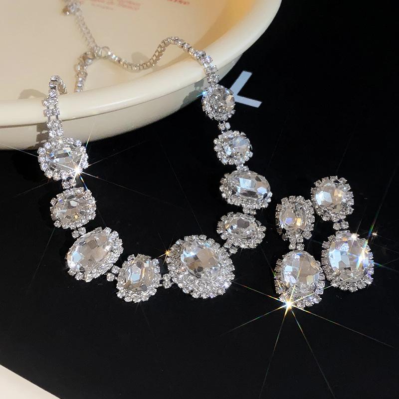 French light luxury oval diamond stud earrings necklace set niche fashion collarbone chain temperament versatile high-end jewelry