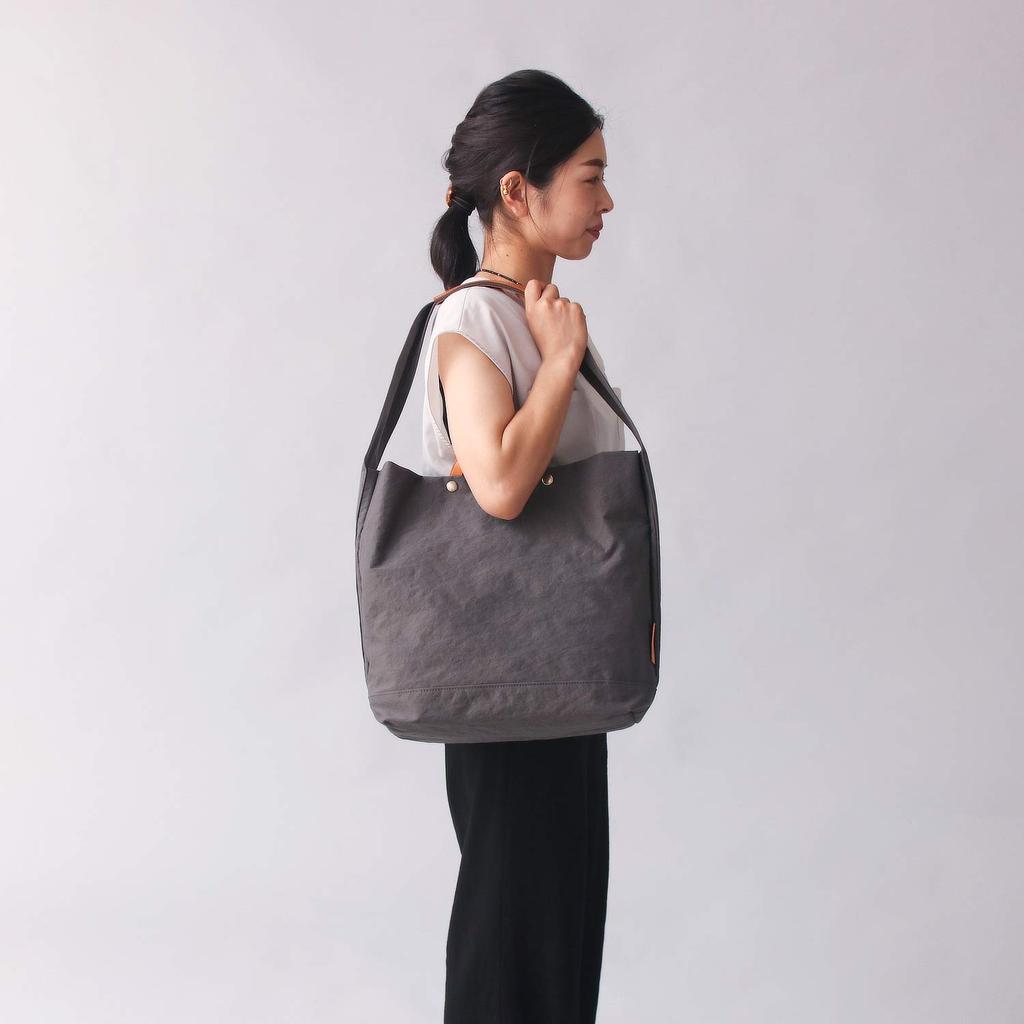 Newspaper Toyooka Bag S2000 Khaki [TUTUMU]