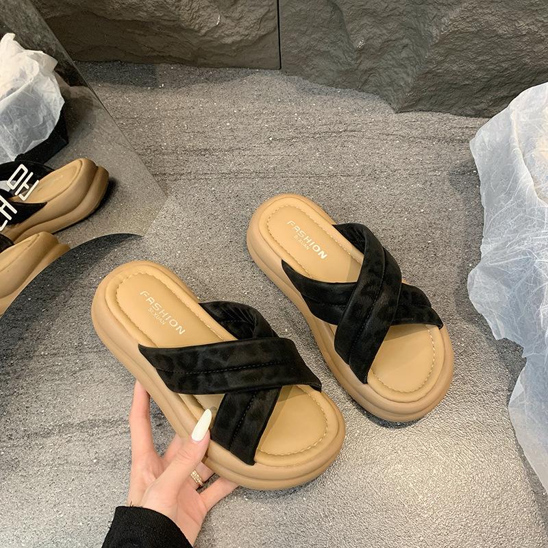 Hausschuhe Kreuz Dicksohlige Hausschuhe Damen 2025 Sommer Neu Bedruckt Dicksohlige Outdoor-Mode Modische Coole Hausschuhe Damen