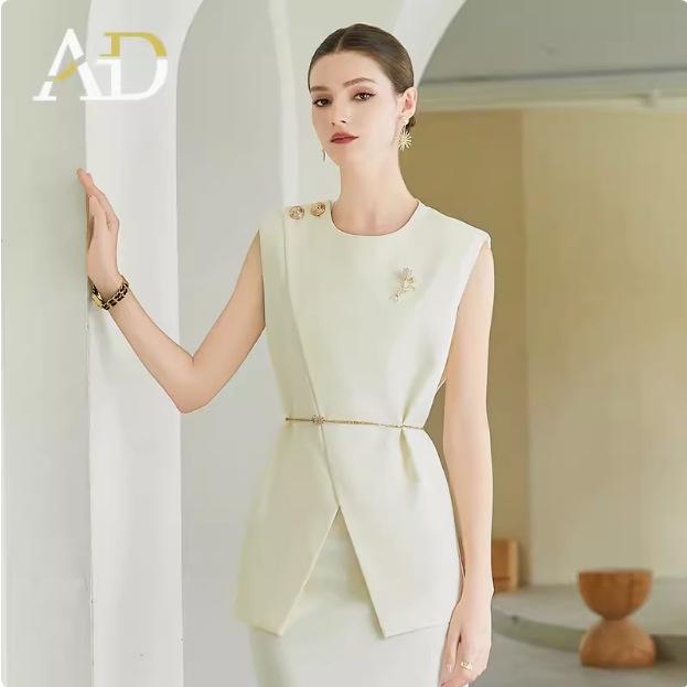 AD Light-Colored Professional Two-Piece Set: Stylish Sleeveless Coat and Skirt for Women