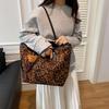 Corduroy bag women's large-capacity new autumn and winter versatile leopard print shoulder bag commuter tote bag