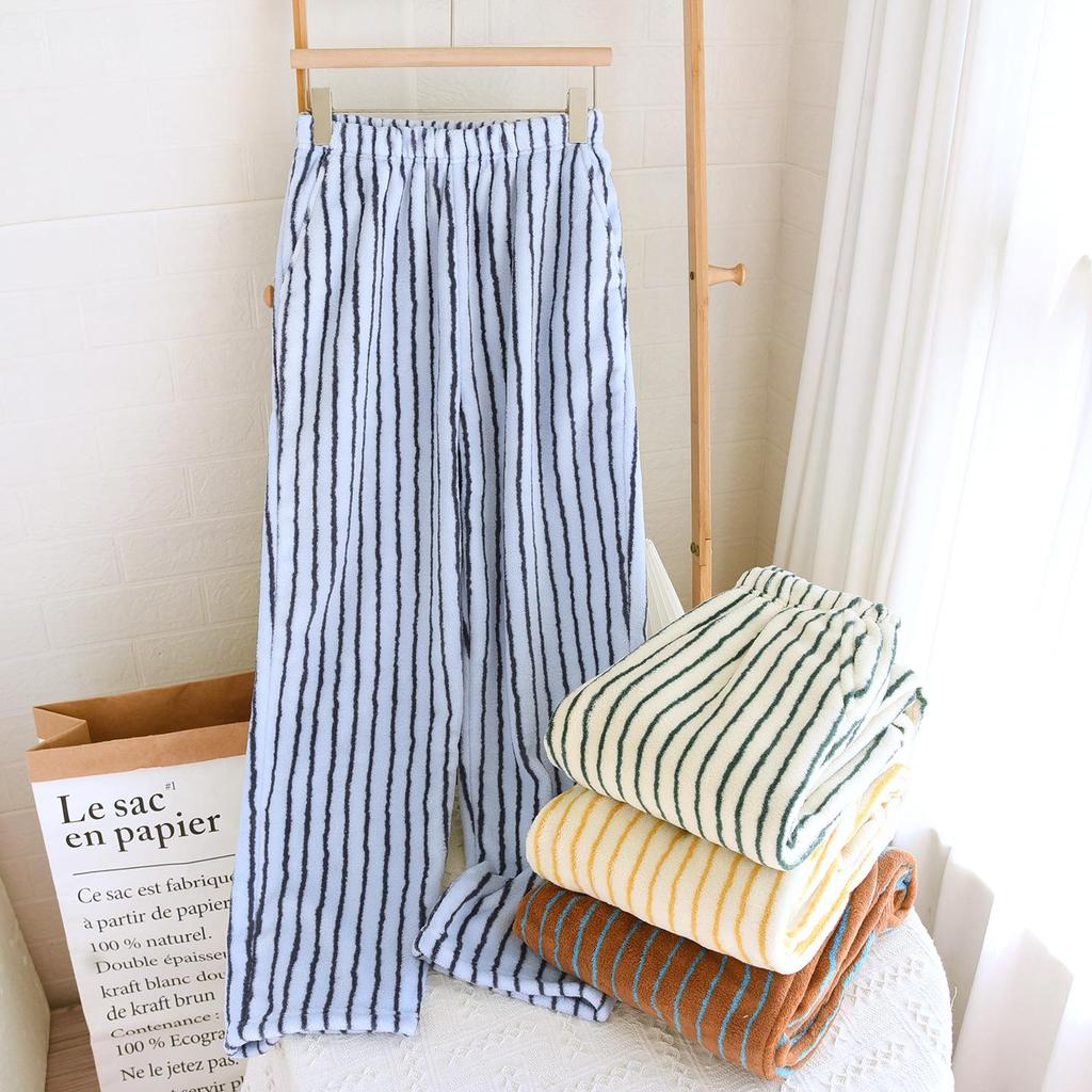 Damenbademantel aus Korallenfleece: Dicker, warmer, langer Nachthemd mit lockerer Hose für Herbst/Winter; Auch für die Frühlings-Outdoor-Bekleidung geeignet.