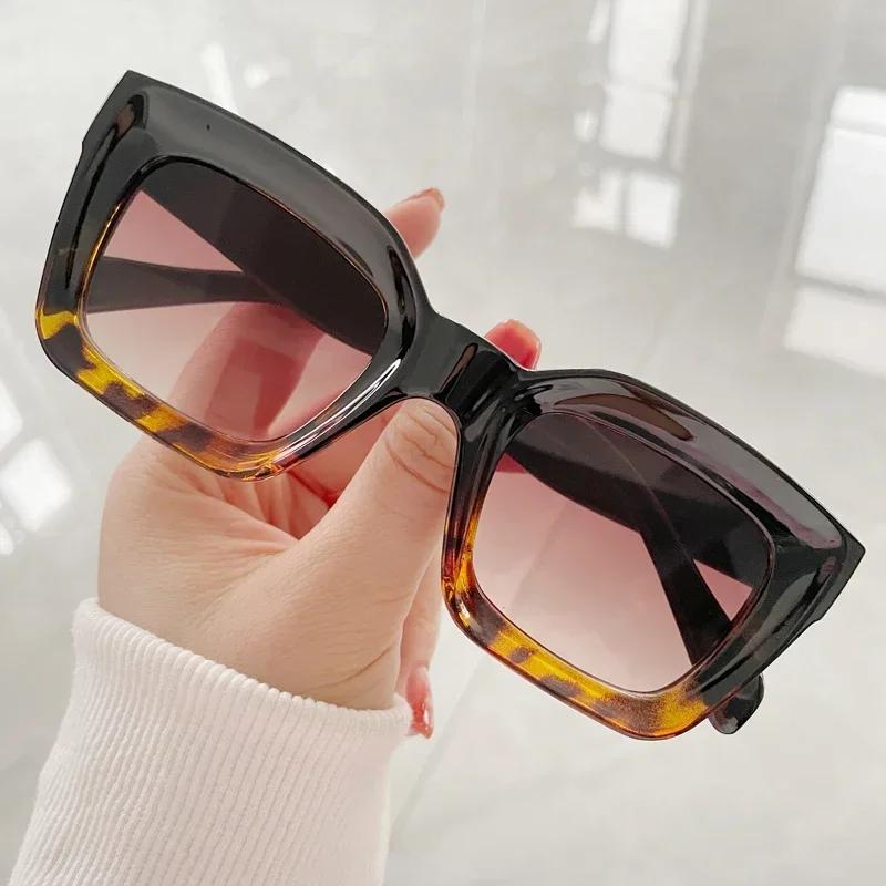 Vysoce kvalitní čtvercové sluneční brýle Dámské Pánské Klasické Vintage Módní Osobnostní Brýle Stylové Neformální Minimalistické Oculos