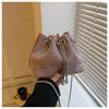 Stylish Chain Crossbody Bucket Bag 2023 New Large Capacity Pu Leather Trendy Handbag