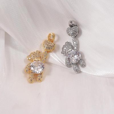 Affascinante Collana con Ciondolo Orsetto Bicolore Oro e Argento con Diamanti per Donna