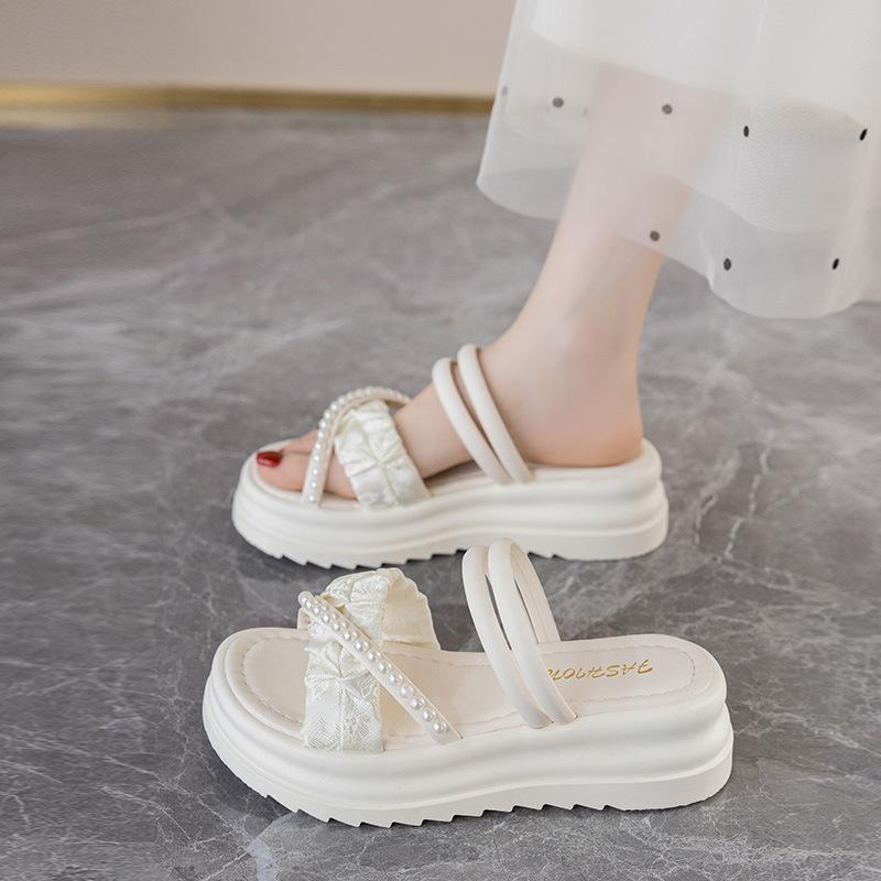 Summer 2025 new women's fashion style cool slippers wear skirt fairy style exquisite thin sandals