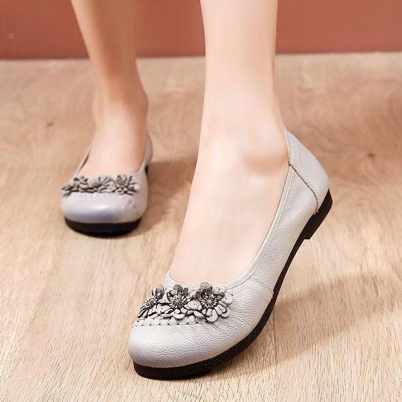 Woman's Spring Summer New Genuine Leather Flat sole Shoes Soft sole Soft Face Round Toe Shallow Slip On Flower Nude Shoes