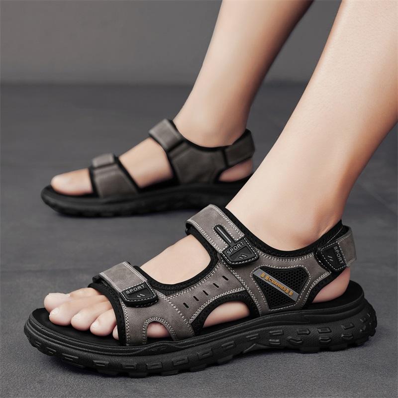 Pantofi de plajă de vară la modă pentru exterior bărbați Papuci flip-flops modă respirabili Vară Ușori piele naturală Pantofi casual Șlapi Negri Sandale bărbați