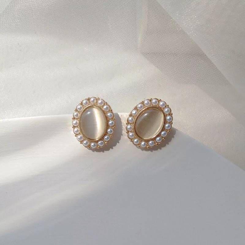 2023 French Retro Cat's Eye Pearl Choker Necklace – Women's Luxury Clavicle Chain