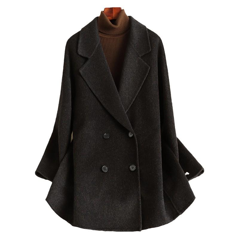 Cappotto Corto da Donna in Misto Lana con Revers Tacca Design Doppio Petto Autunno Inverno 2026 Capospalla Casual Alla Moda