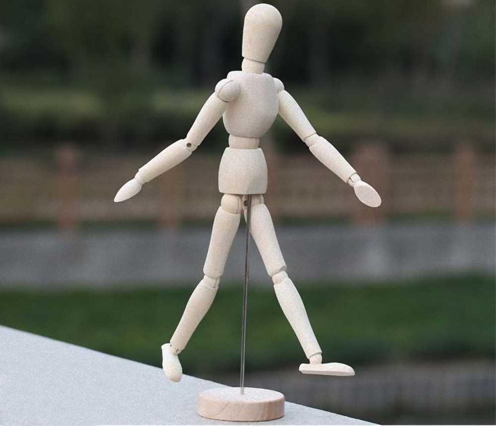 Smiti Wooden Drawing Medium Figure, (20 Cm)