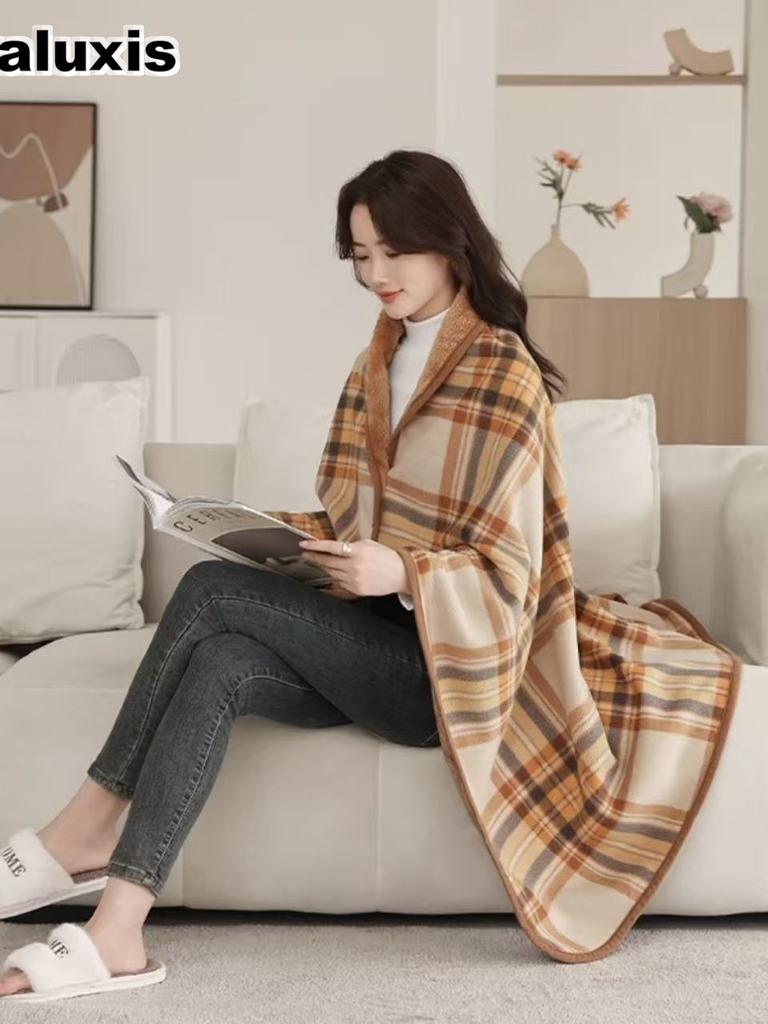 Multifunctional Shawl Blanket: Thickened Poncho for Office Napping, Leg Covering, Sofa Throw