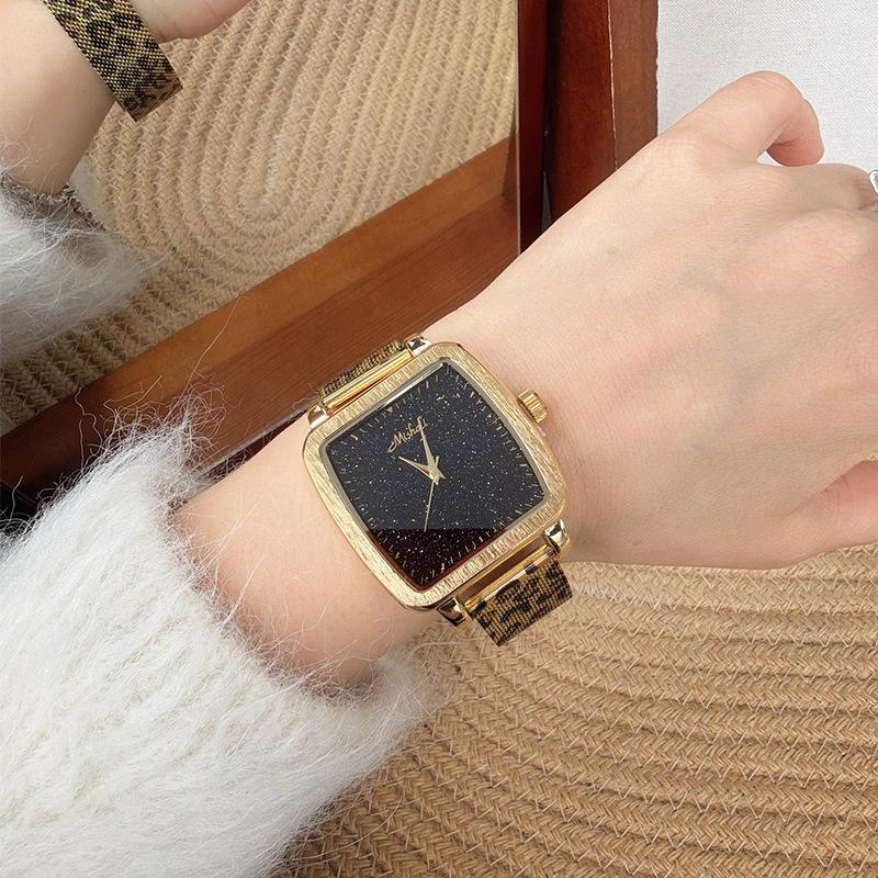 Neuankunft Runde Große Zifferblatt Leopardendruck Uhr Edelstahlarmband Gold High-End Damenuhr Mode Quarz Uhr