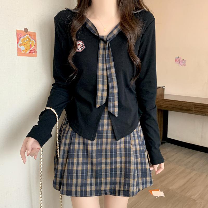 New large size irregular V-neck long-sleeved top women s retro plaid a-word skirt college style suit M