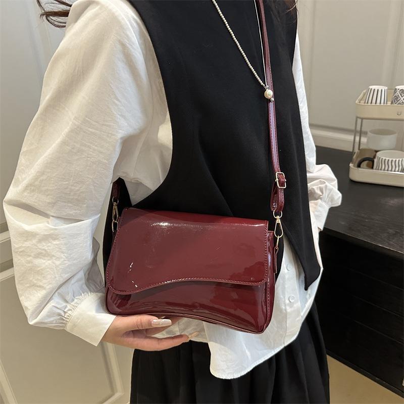 This year's popular small bag women's summer new fashion simple shoulder messenger bag retro small square bag