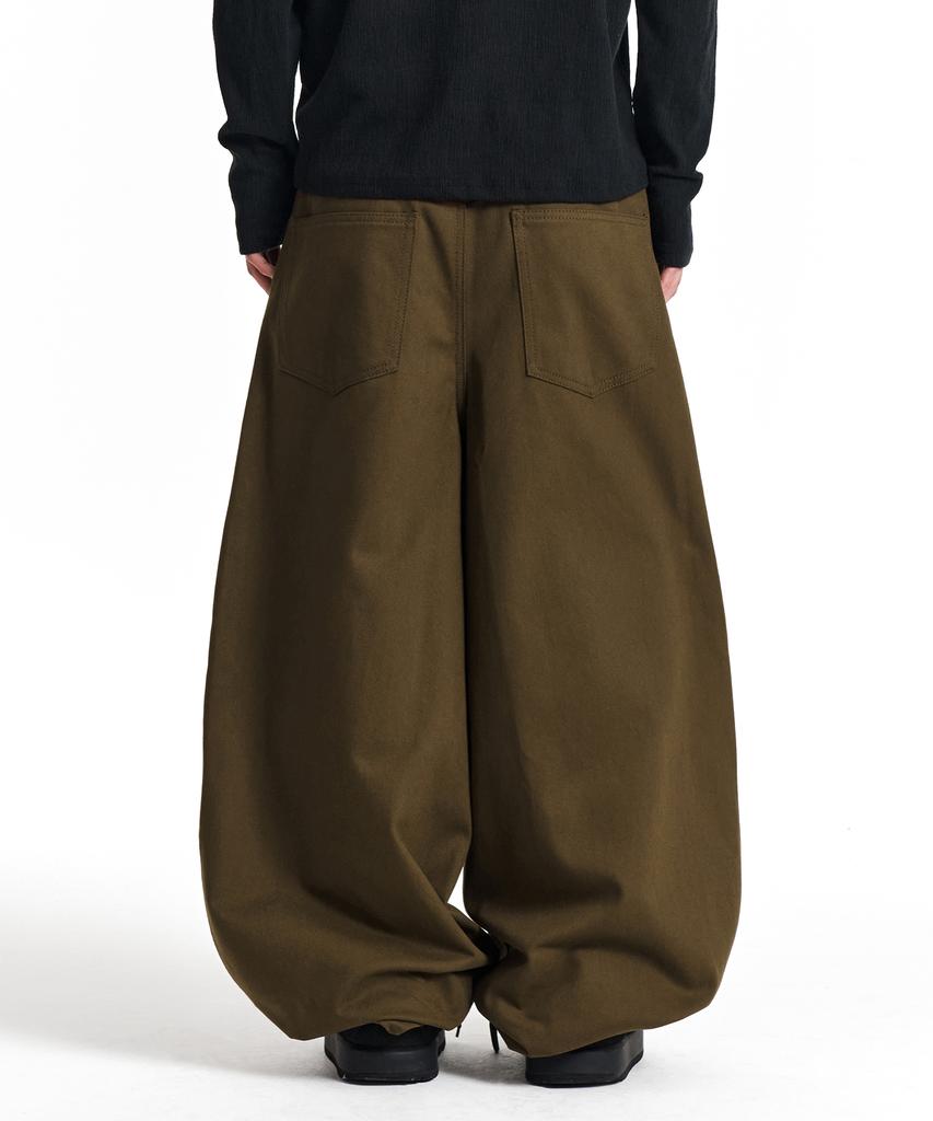 Gicheol Sturdy Balloon Pants (Brown)