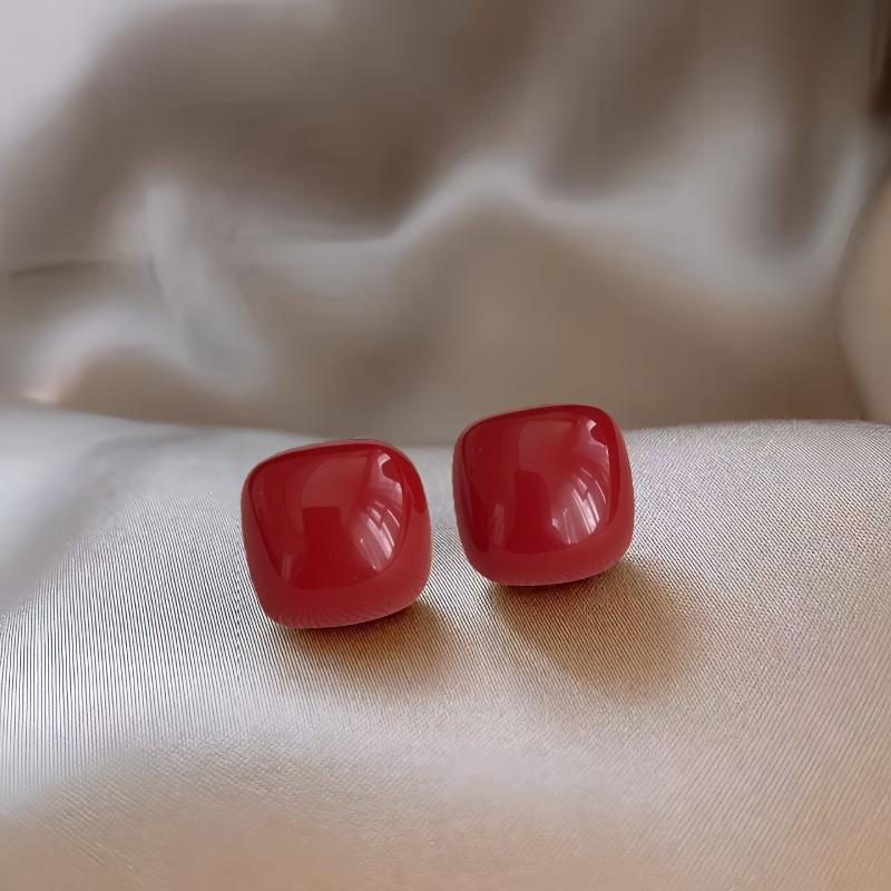Geometric Square-shaped Steamed Buns, Pearl Silver Needle Earrings, Wind-style Earrings - Elegant and Versatile Accessories.