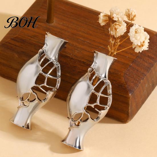 Fashionable Hollow Winding Line Earrings 1 Pair Flower Vase for Women, Retro Metal Shape Lightweight Design Jewelry Earrings, DIY Bouquets Floral